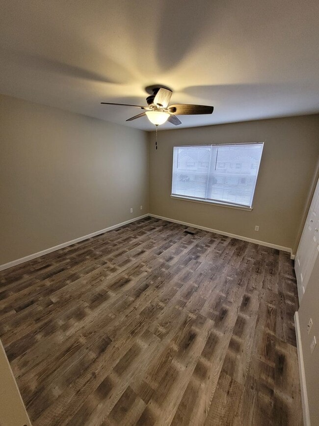 Photo - 416 Shade Tree Ln Unit 1