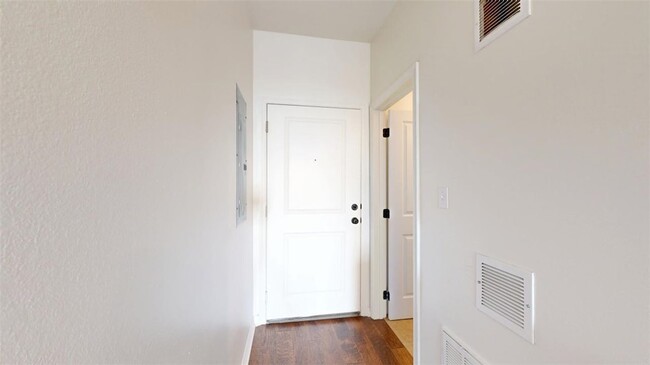 Photo - 206 N Main St Unit 122