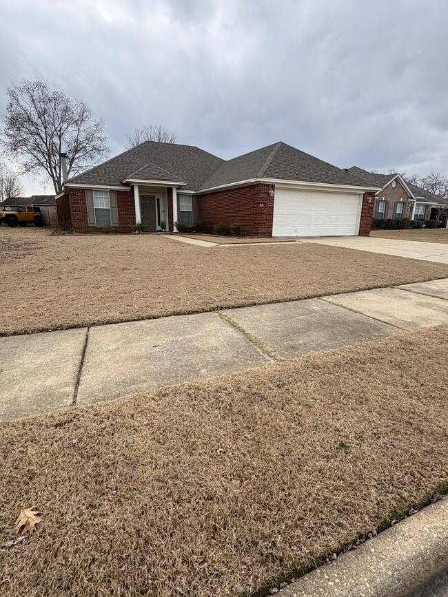 Building Photo - 918 Hallwood Ln