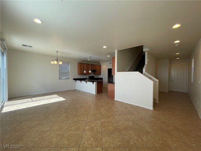 Photo - 10632 Summerbell St