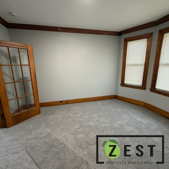 Photo - 4055 Beniteau St Unidad 4055 Beniteau Upper