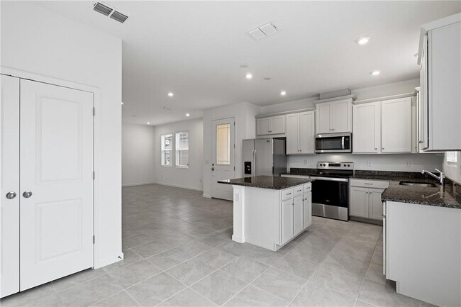 Photo - 1124 Lakeshore Breeze Pl