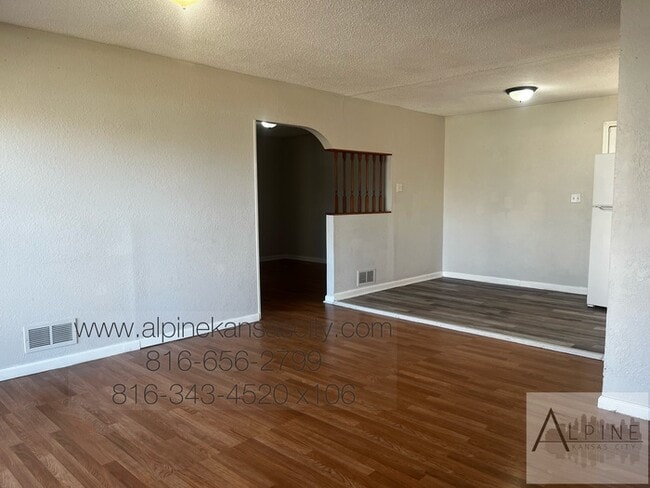 Photo - Spacious Vineyard Ranch, Fenced, Deck!