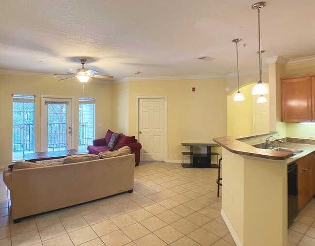 Photo - Campus View - Furnished 3 Bedroom, 3 Bathroom Apartment