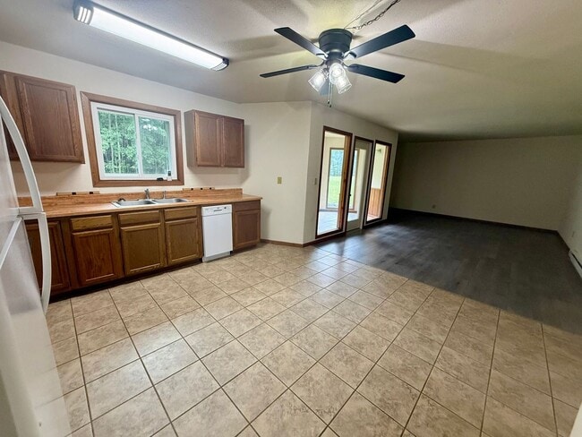 Photo - 149515-149515 Wineberry Ln Unit #149517