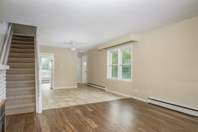 Photo - Beautifully Updated 3-Bedroom Townhome in North London