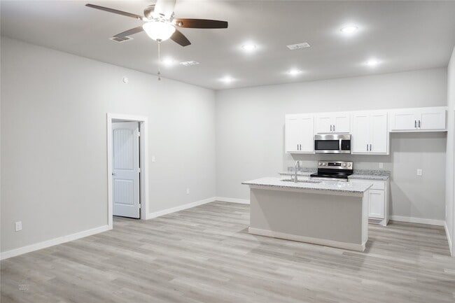 Photo - 6110 Princess Ln