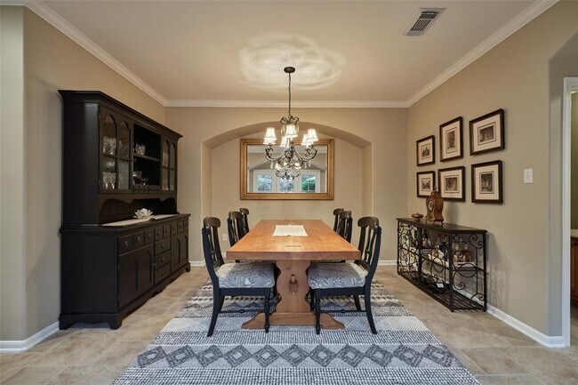 Photo - 43 S Longsford Cir