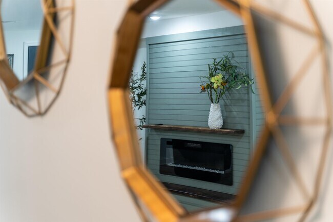 Photo - 201 Zabriskie St House