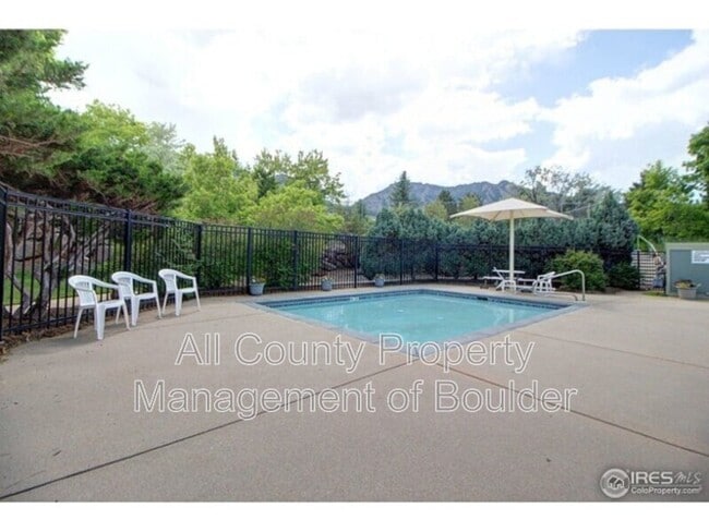 Photo - 14 Benthaven Pl