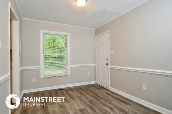 Photo - 2034 Willow Rd