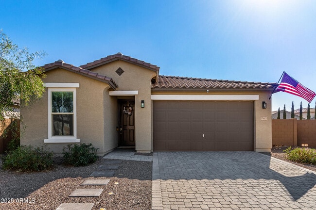 Building Photo - 17945 W Golden Ln Rental