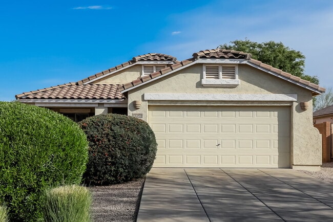 Building Photo - 1750 E Christopher St