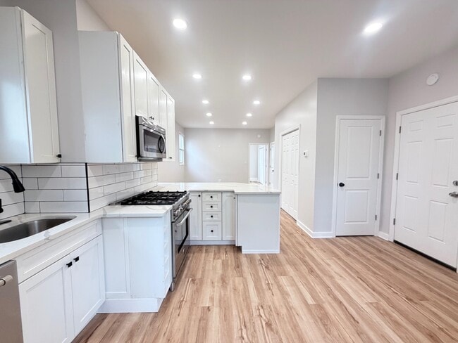 Photo - 40 Westervelt Pl