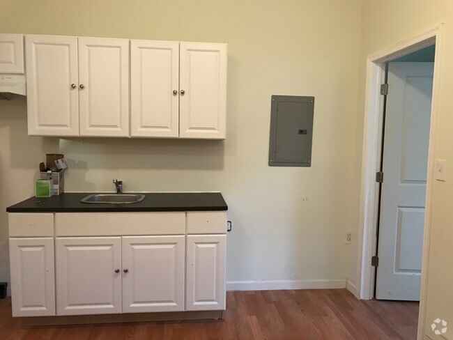 Building Photo - 5029 Aspen St Unit 1 Rental