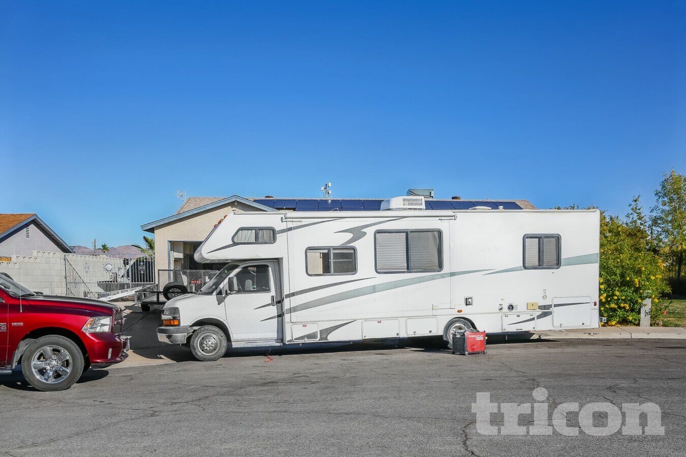 Photo - 709 Honeybee Ct