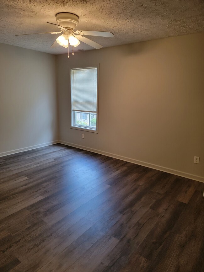 2893 S Walnut Street Pike