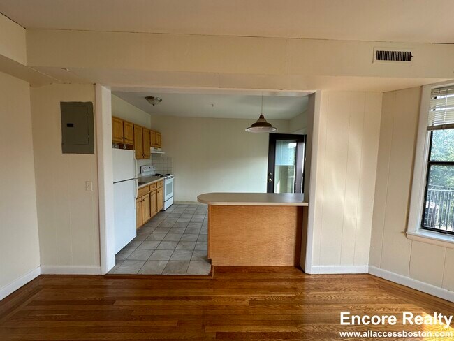 Photo - 30 Fordham Rd Unit #7