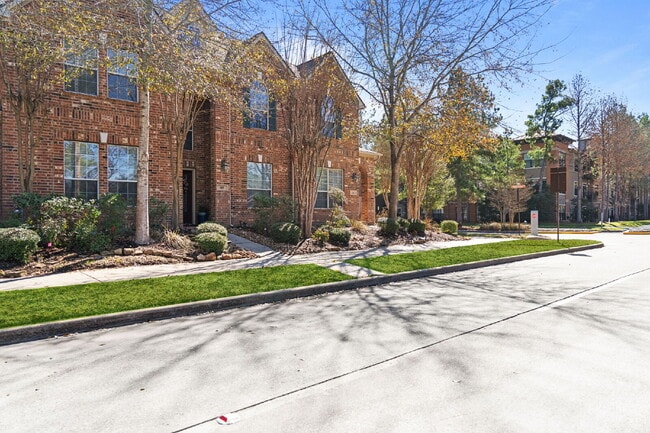 Photo - Exceptionally well-maintained Sterling Ridge Townhome boasts an array of desirable features!