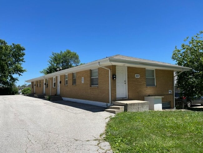 Photo - 207 Highview Ave Unit 100