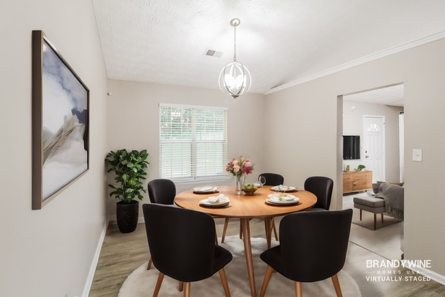 Photo - 5867 Bellingrath Way