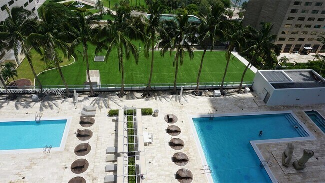 Photo - 335 S Biscayne Blvd