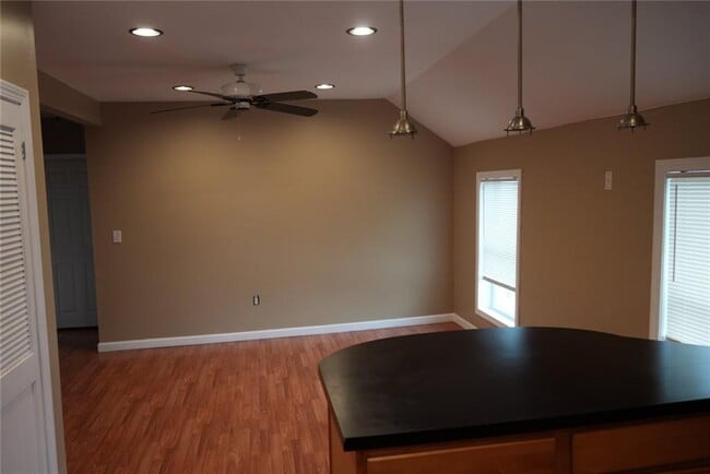 Photo - 13 Tweed St Unit 3