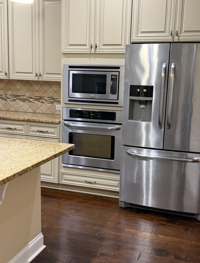 Photo - Available now! Beautiful 2 story home in Emerald Mountain!!