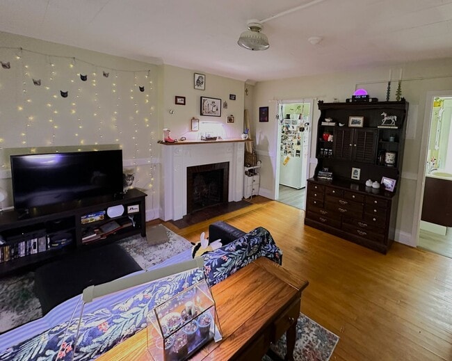 Photo - 231 Maple St Unit 2R