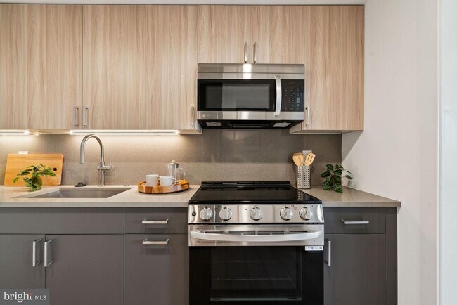 Photo - 2000 Dreer St Unit 603