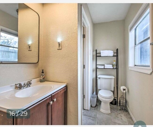 Building Photo - 120 5th St Unit 3 Rental