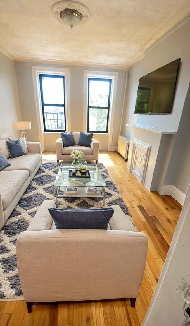 Photo - 145 - Chestnut Apartments