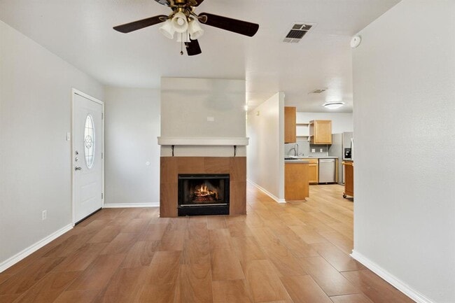 Building Photo - 2907 Kestrel Dr