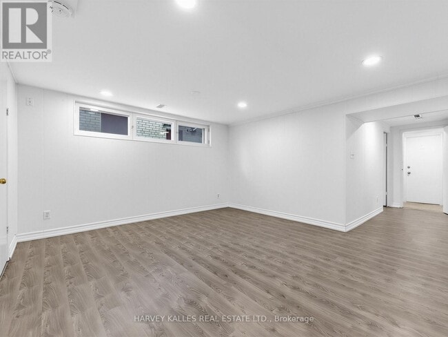 Photo - 16 Terrydale Dr