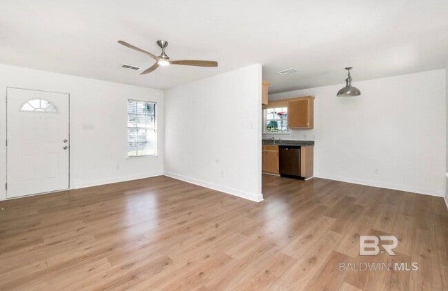 Photo - 1611 Rochelle St