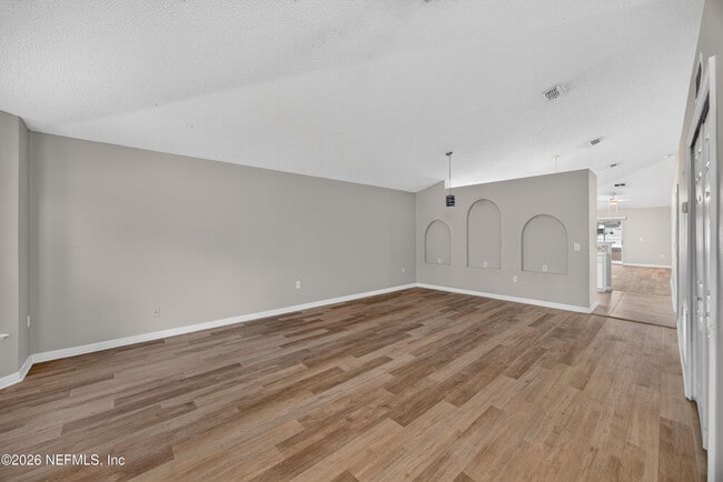 Photo - 1845 Saga Ct