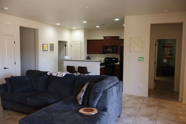 Photo - 5483 Waco Dr