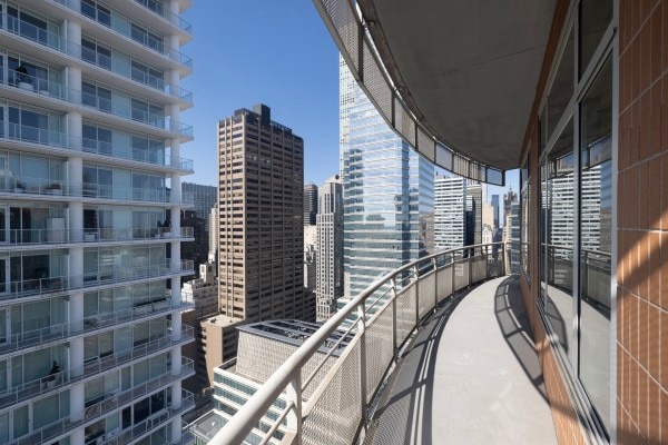 Photo - 205 E 59th St Unidad PH