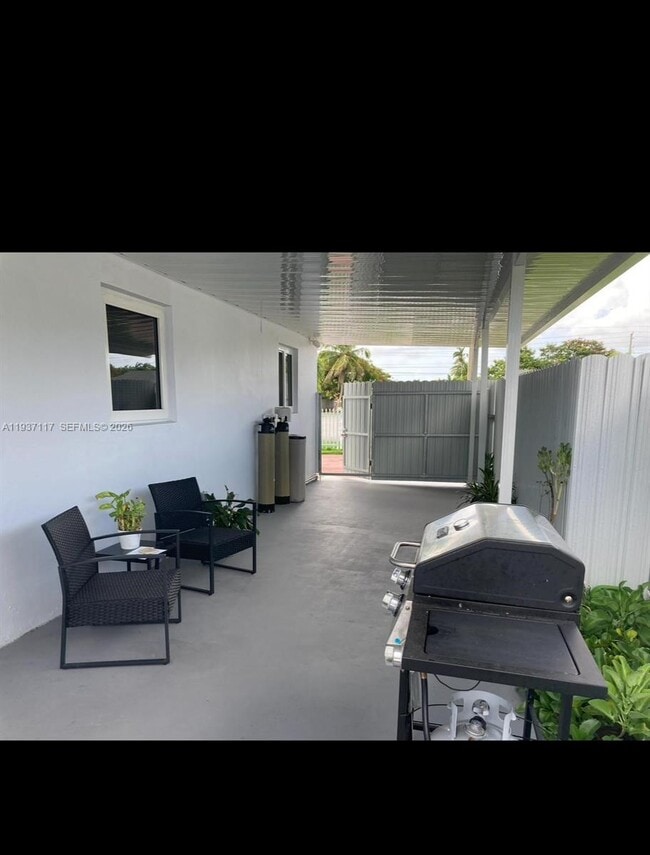 Photo - 11860 SW 35th St Unit 1