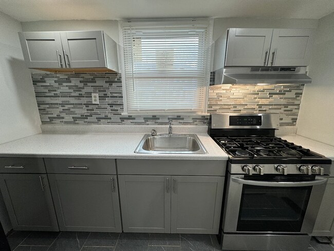 Photo - 2630 McCarey St