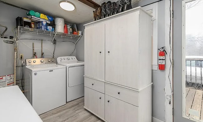 Photo - 329 S 64th St