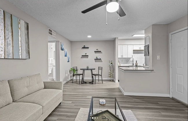 Building Photo - 6776 Westcreek St S