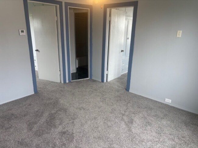 Photo - 1611 Ontario Ave