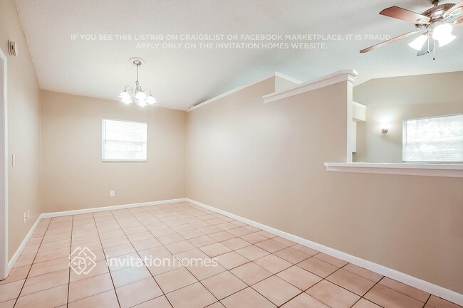 Photo - 2843 Bermuda Ave N