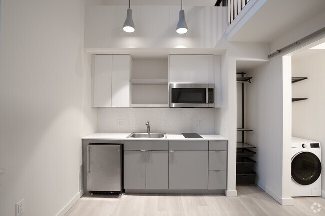 Loft - 550SF - Kitchen