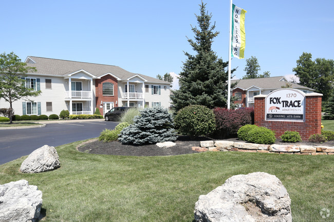 Building Photo - Fox Trace Apartments