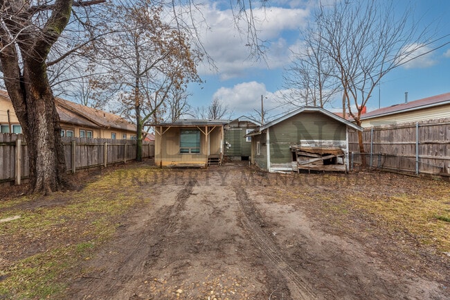 Photo - 2719 W Douglas Ave