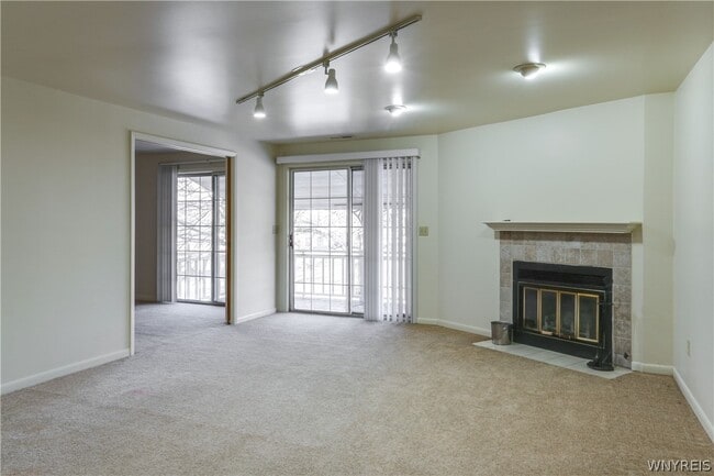 Photo - 1250 Youngs Rd