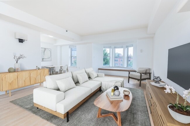 Photo - 910 Beacon St Condo Unit 4R