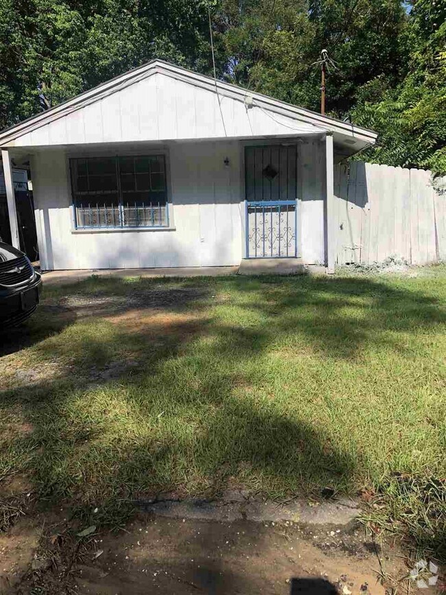 Building Photo - 1605 N R St Rental